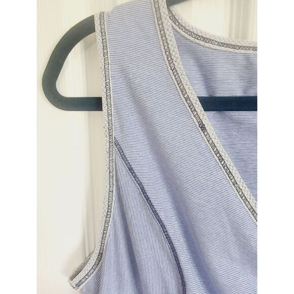 Chico's Zenergy 2  Sleeveless Tunic Top Size Large Blue White Striped Rouge Frnt - Picture 5 of 7